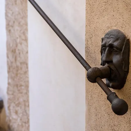 Palazzo Castrone, Luxury Lejlighed
