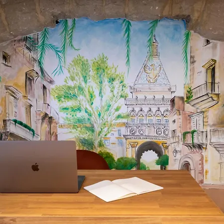 Palazzo Castrone, Luxury