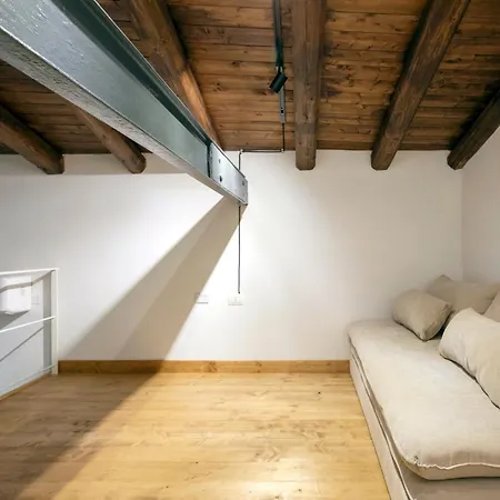 Palazzo Castrone, Luxury Palermo